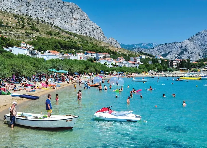 In * Nova Sela (Omis)
